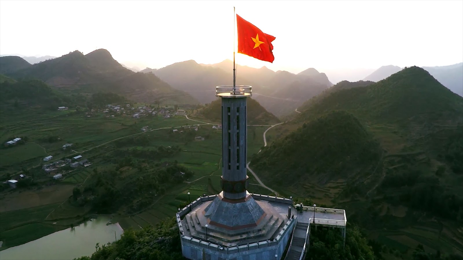 Hình hình họa cột cờ tổ quốc Việt Nam