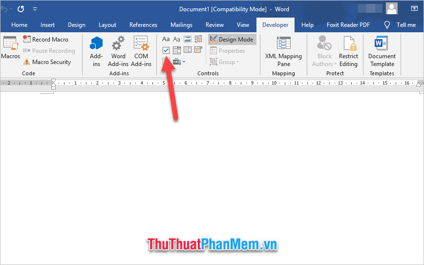 Bạn có thể tìm thấy ô vuông Checkbox trong mục Controls