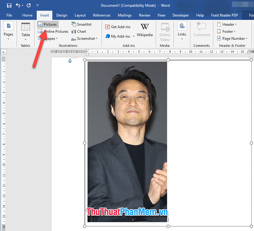 Chèn thêm bức ảnh thứ hai vào vị trí đã chọn trong TextBox