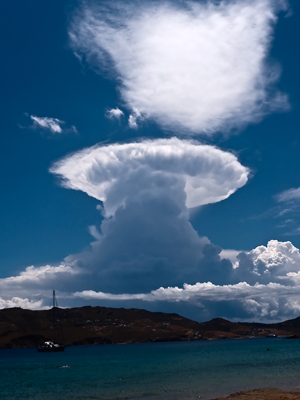 Hình ảnh mây như bom nguyên tử
