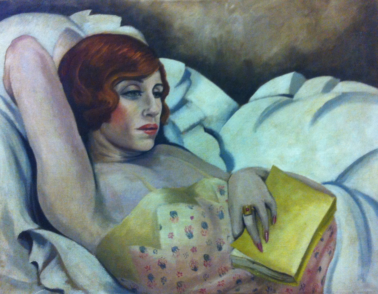 Tranh vẽ người phụ nữ suy tư trên giường