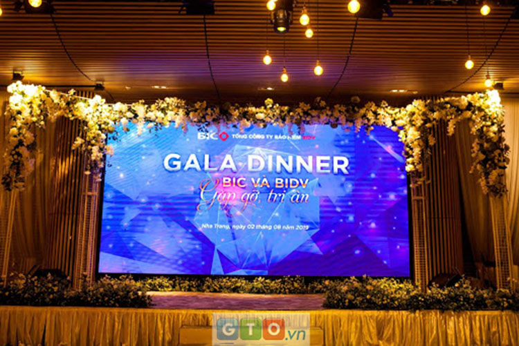 Tổng hợp mẫu Gala Dinner Backdrop đẹp