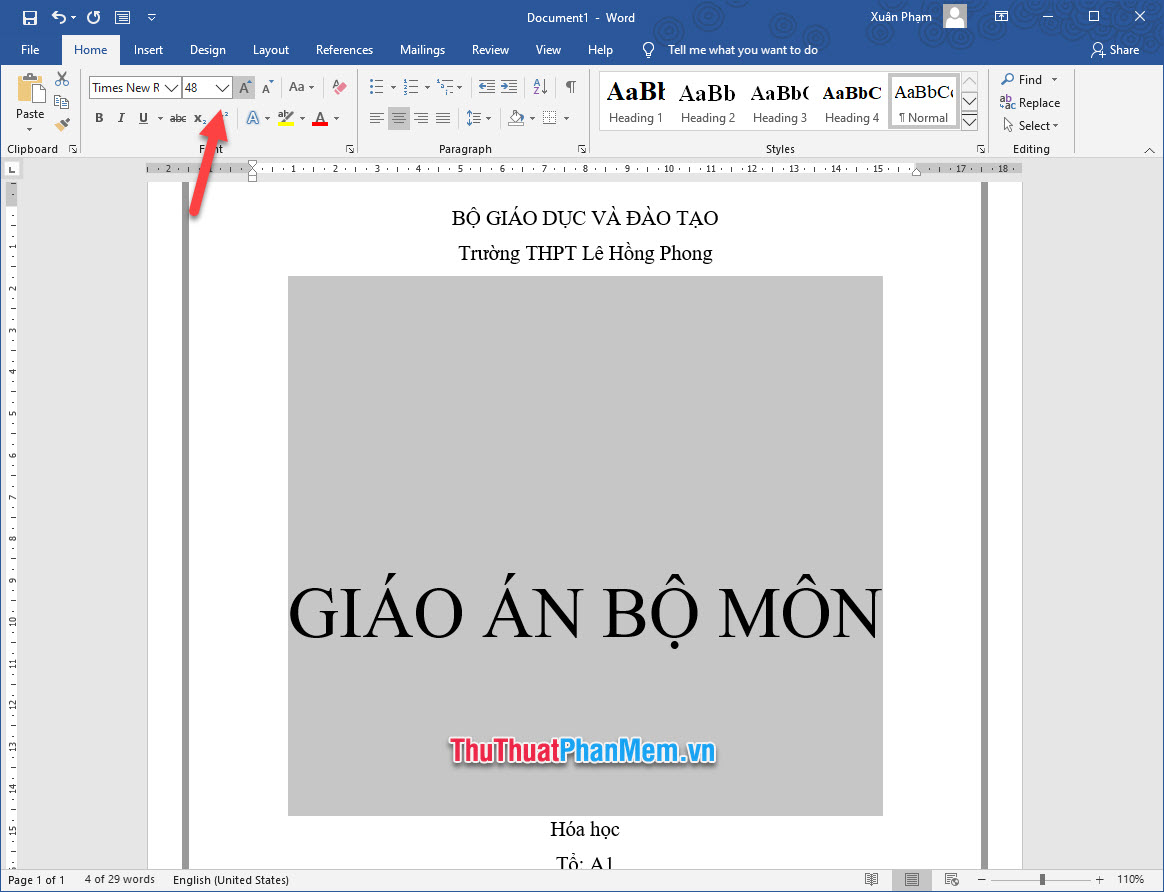 Bạn bôi đen rồi điều chỉnh size chữ ở ribbon Home