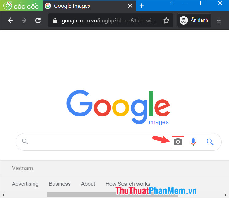 Nhấp vào biểu tượng Máy ảnh trong hộp Tìm kiếm của Google Photos