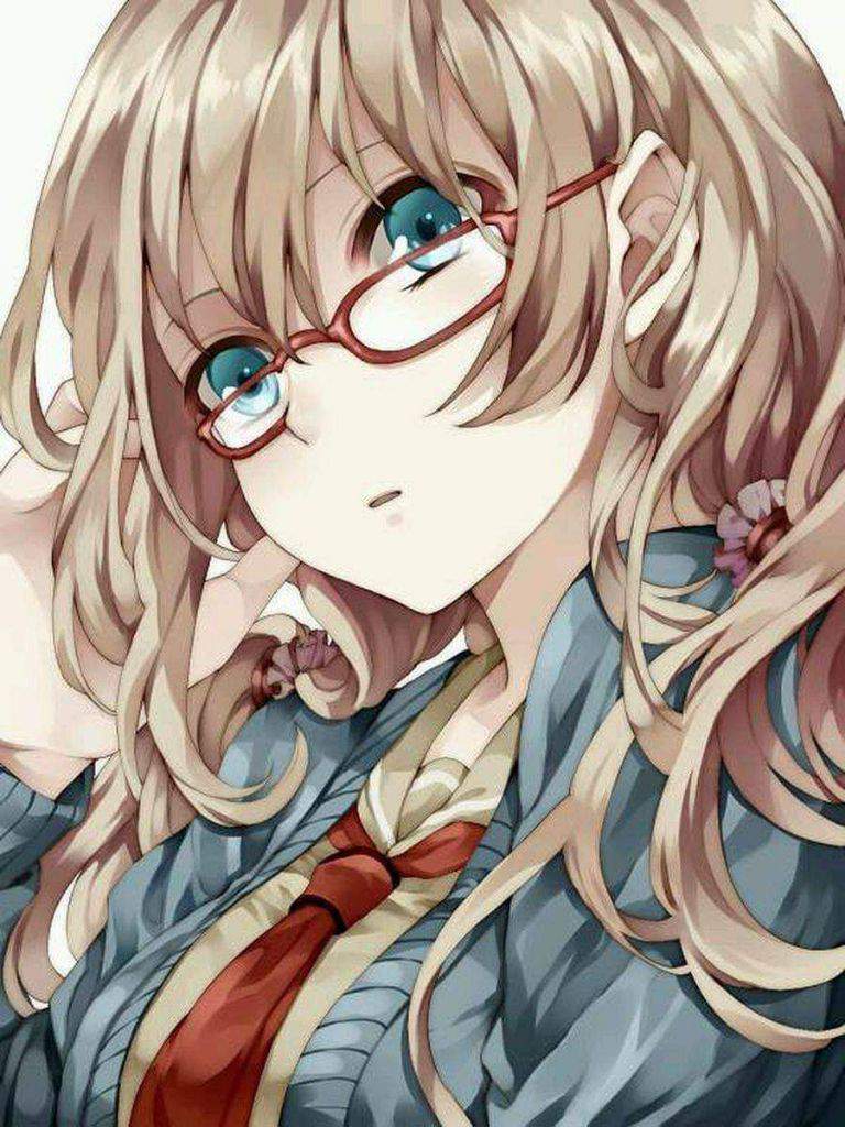 Một cô gái đeo kính lạnh trong anime