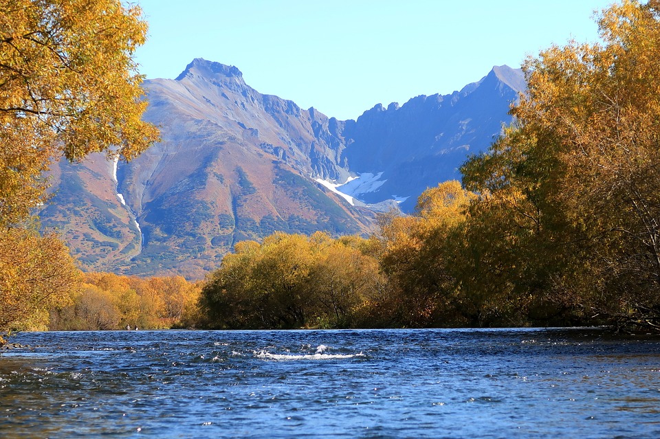 Hình ảnh sông núi mùa thu