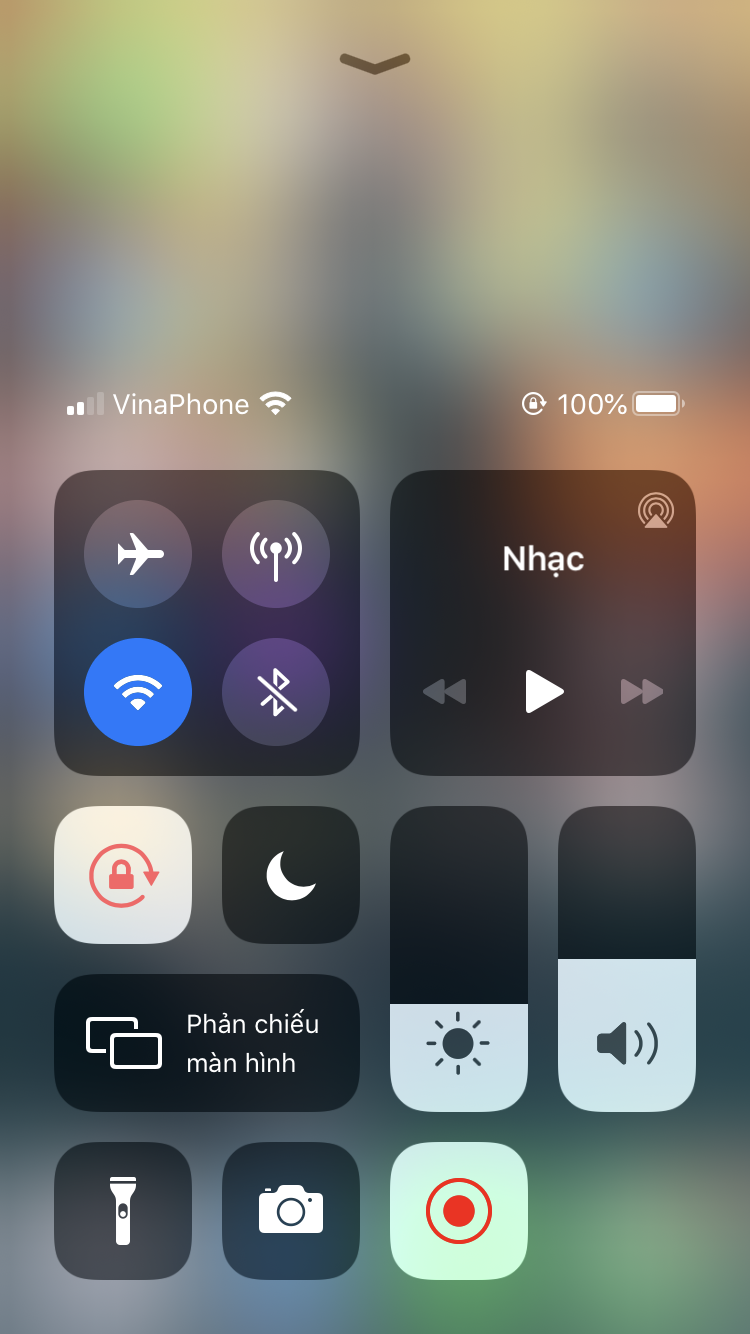 Cách ghi lại màn hình với âm thanh ngoài trên iOS