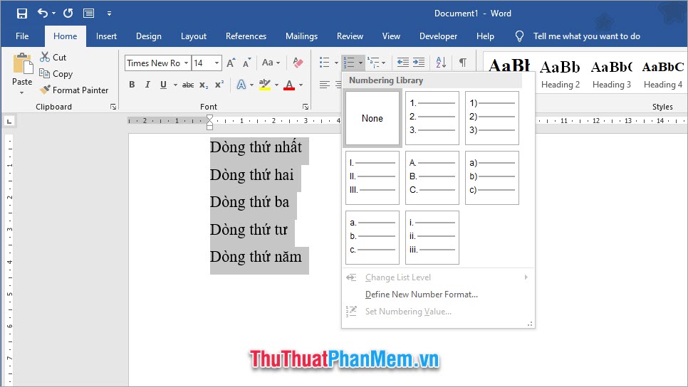 Click vào biểu tượng Numbering của nhóm Paragraph