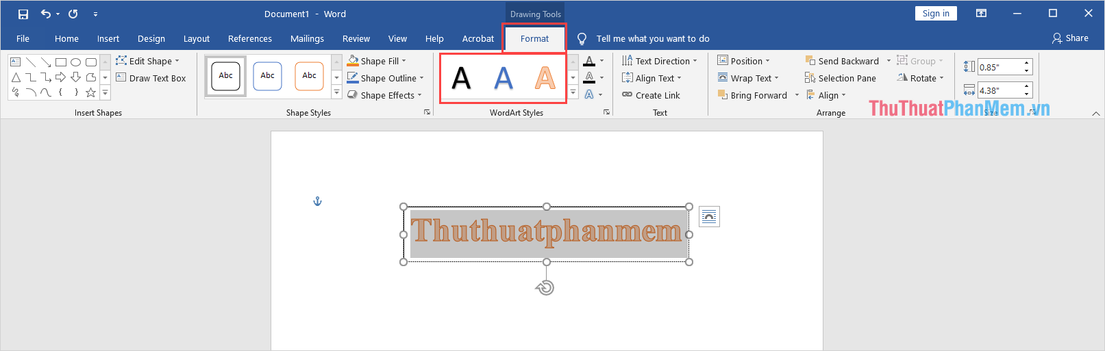 Chọn thẻ Format để đổi màu sắc và chế độ chữ nếu cần thiết