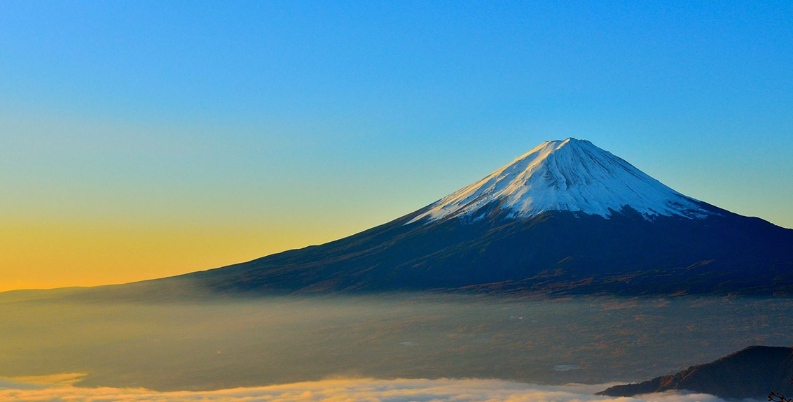 Hình ảnh núi Phú Sĩ bình minh