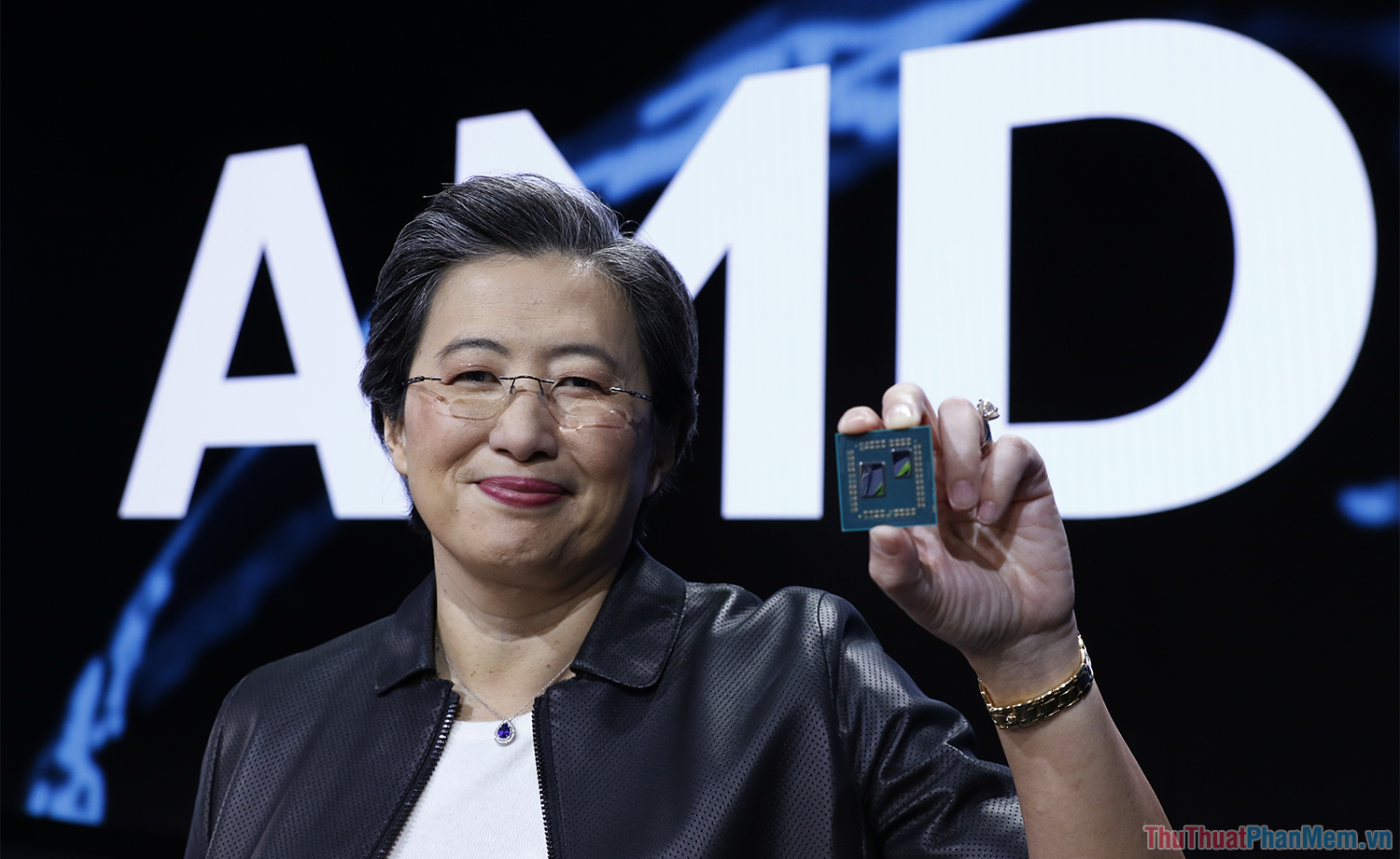 AMD có tên đầy đủ là Advanced Micro Devices
