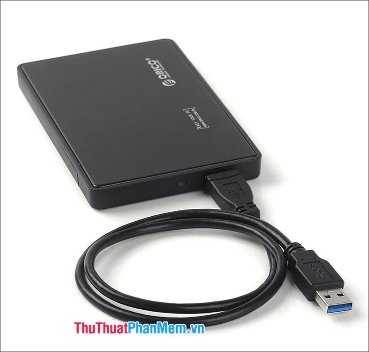 Yêu cầu ổ cứng di động hoặc ổ cắm SATA với ổ USB