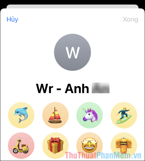 Bạn có thể sử dụng hình ảnh có trên điện thoại hoặc sử dụng các biểu tượng Emoji có sẵn