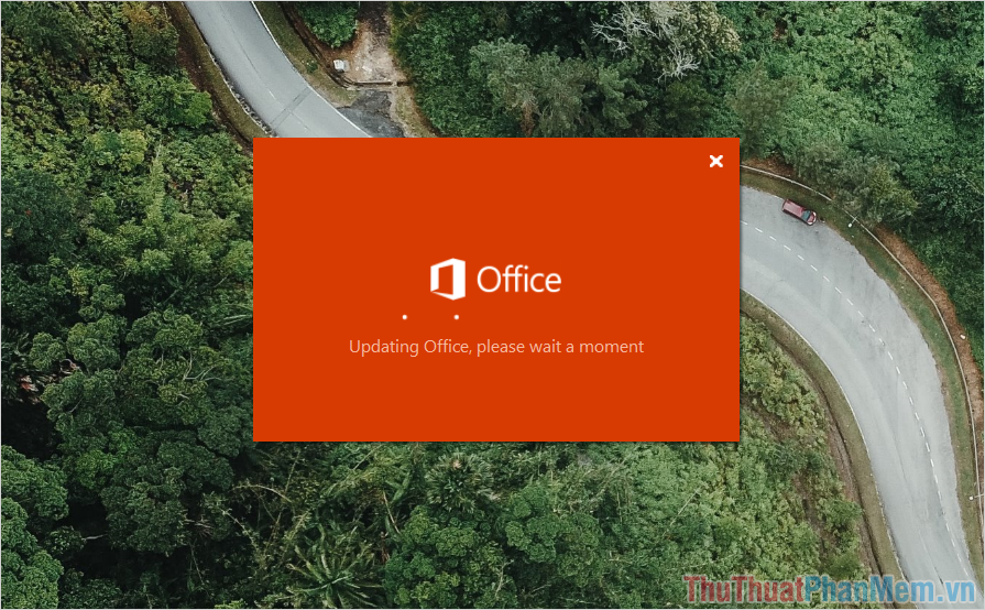 Updating Office, please wait a moment