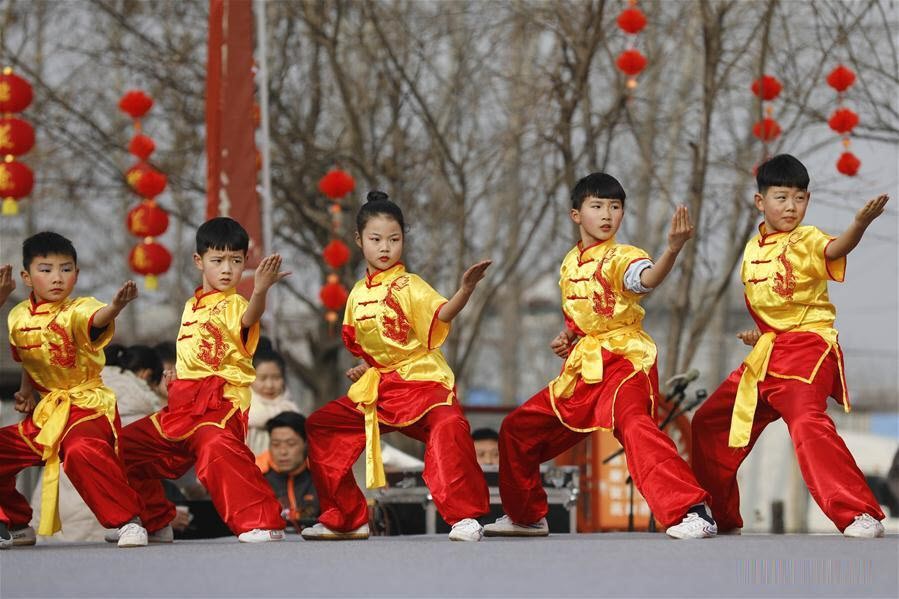 Hình ảnh biểu diễn văn hóa dân gian chào dón Tết Nguyên Đán ở Trung Quốc