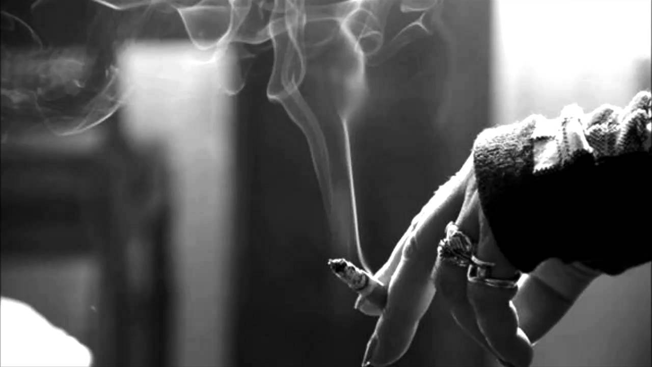 Một bức tranh đẹp về khói thuốc lá